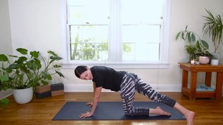 Adriene Mishler feet photo thumbnail