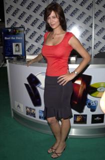 Catherine Bell feet photo thumbnail