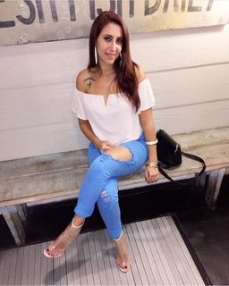 Jenelle Jcakess feet photo thumbnail