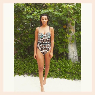 Rochelle Humes feet photo thumbnail