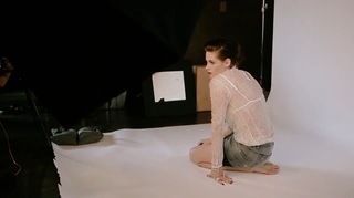 Kristen Stewart feet photo thumbnail