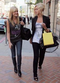 Aly Michalka feet photo thumbnail