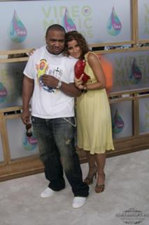 Nelly Furtado feet photo thumbnail
