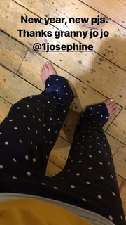 Fearne Cotton feet photo thumbnail