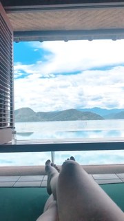 Marina Ruy Barbosa feet photo thumbnail