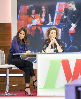 Andrea McLean feet photo thumbnail