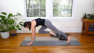Adriene Mishler feet photo thumbnail