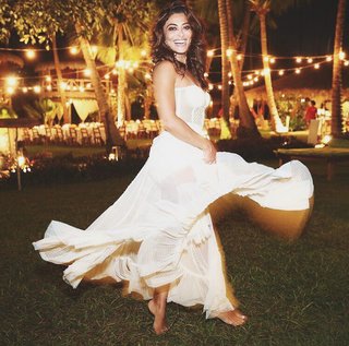 Juliana Paes feet photo thumbnail