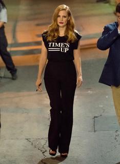 Jessica Chastain feet photo thumbnail