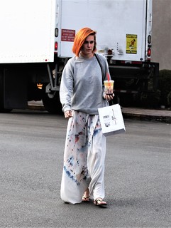 Rumer Willis feet photo thumbnail