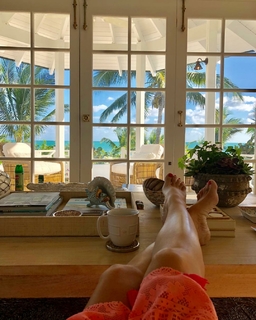 Sofía Vergara feet photo thumbnail