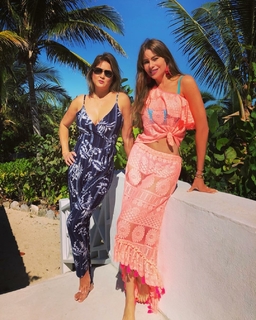 Sofía Vergara feet photo thumbnail