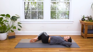 Adriene Mishler feet photo thumbnail