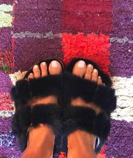 Kelly Bensimon feet photo thumbnail