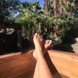 Arielle Kebbel feet photo thumbnail
