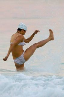 Michelle Rodriguez feet photo thumbnail