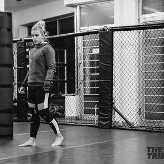Paige VanZant feet photo thumbnail