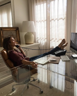 Cindy Crawford feet photo thumbnail