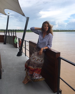 Cindy Crawford feet photo thumbnail