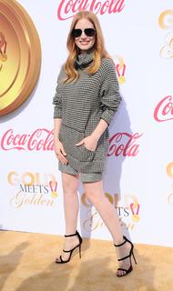 Jessica Chastain feet photo thumbnail