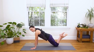 Adriene Mishler feet photo thumbnail