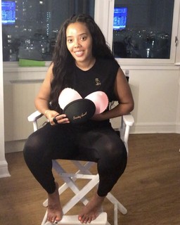Angela Simmons feet photo thumbnail