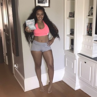Angela Simmons feet photo thumbnail