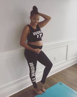 Angela Simmons feet photo thumbnail