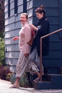 Cameron Diaz feet photo thumbnail
