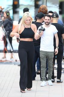 Brooke Hogan feet photo thumbnail
