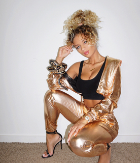 Jena Frumes feet photo thumbnail