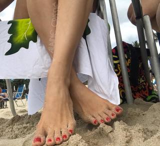 Alaine Crissiê feet photo thumbnail