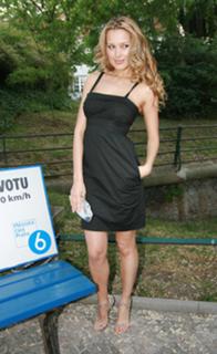Petra Nemcova feet photo thumbnail