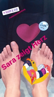 Nova Meierhenrich feet photo thumbnail