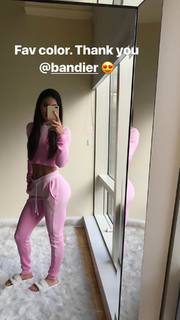 Jen Selter feet photo thumbnail