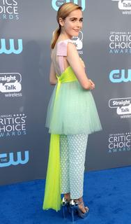 Kiernan Shipka feet photo 2