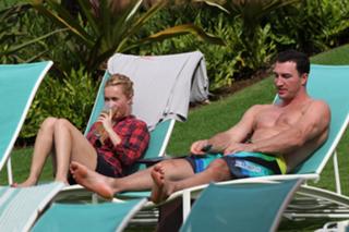 Hayden Panettiere feet photo thumbnail