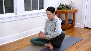 Adriene Mishler feet photo thumbnail