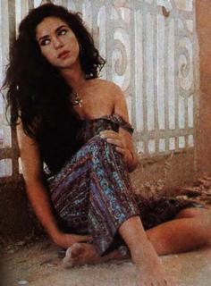 Shakira feet photo thumbnail