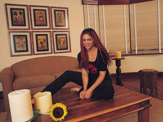Shakira feet photo thumbnail