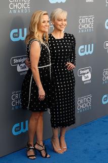Reese Witherspoon feet photo thumbnail