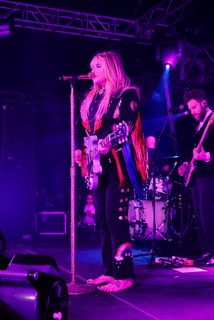Kesha feet photo thumbnail