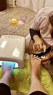 Daniela Katzenberger feet photo thumbnail