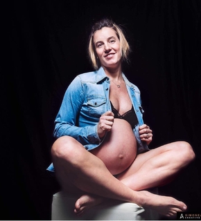 Tania Cagnotto feet photo thumbnail