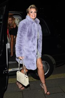 Kerry Katona feet photo thumbnail