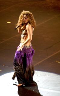 Shakira feet photo thumbnail
