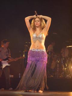 Shakira feet photo thumbnail
