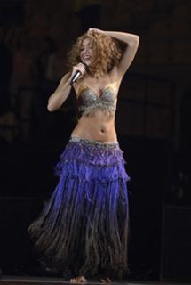 Shakira feet photo thumbnail