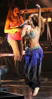 Shakira feet photo thumbnail