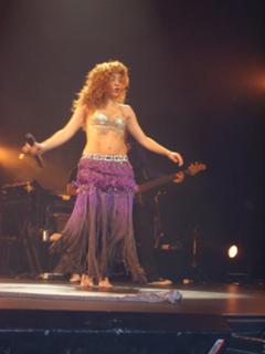 Shakira feet photo thumbnail